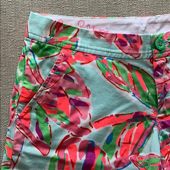 Lilly Pulitzer The Buttercup Short - Picture 3 of 8